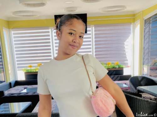 emmacard — LIVE on IMLive