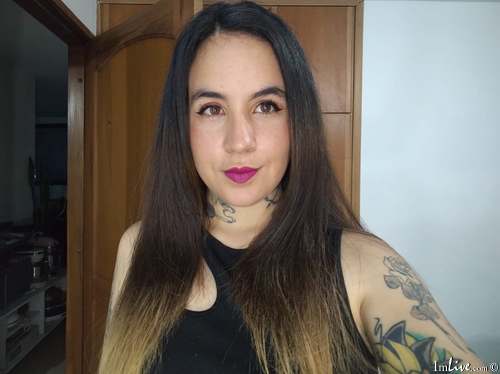 rebeccasmiith253 — cam show live