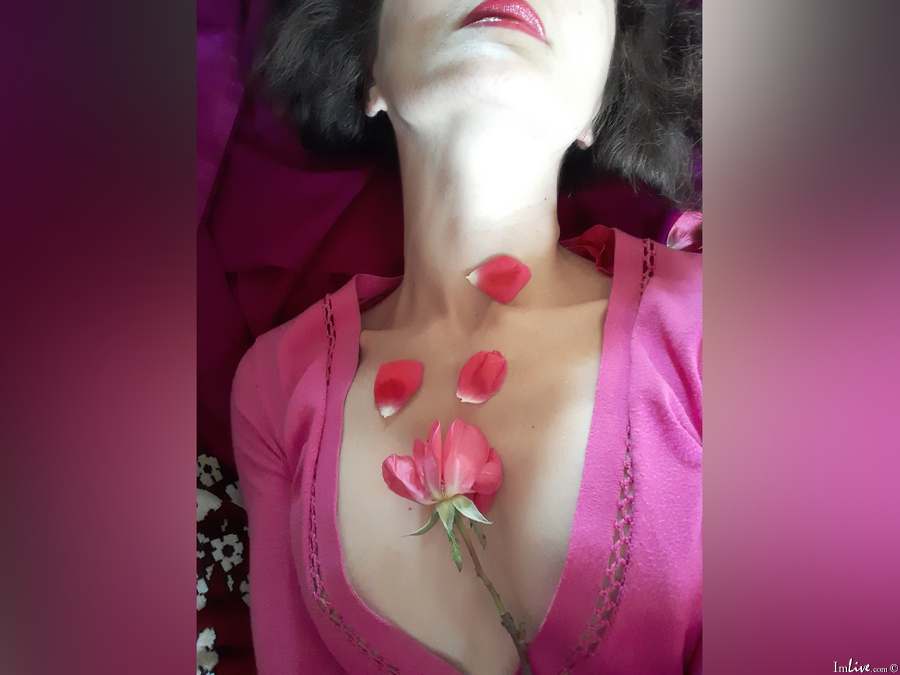 lorrainesun from imlive