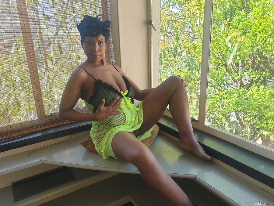 africansexydoll48 from imlive