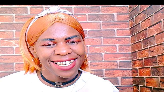 ebonysweetpeachxxx, en vivo ahora en ImLive