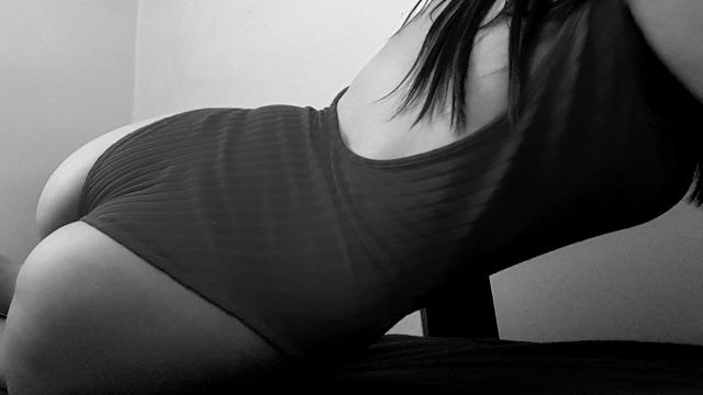 annastea21x, en directo ahora en ImLive